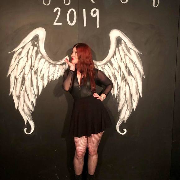 Meet your Posher, Jessica - Picture 1 of 1